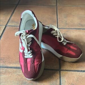 Stylish Red Women's Sneakers